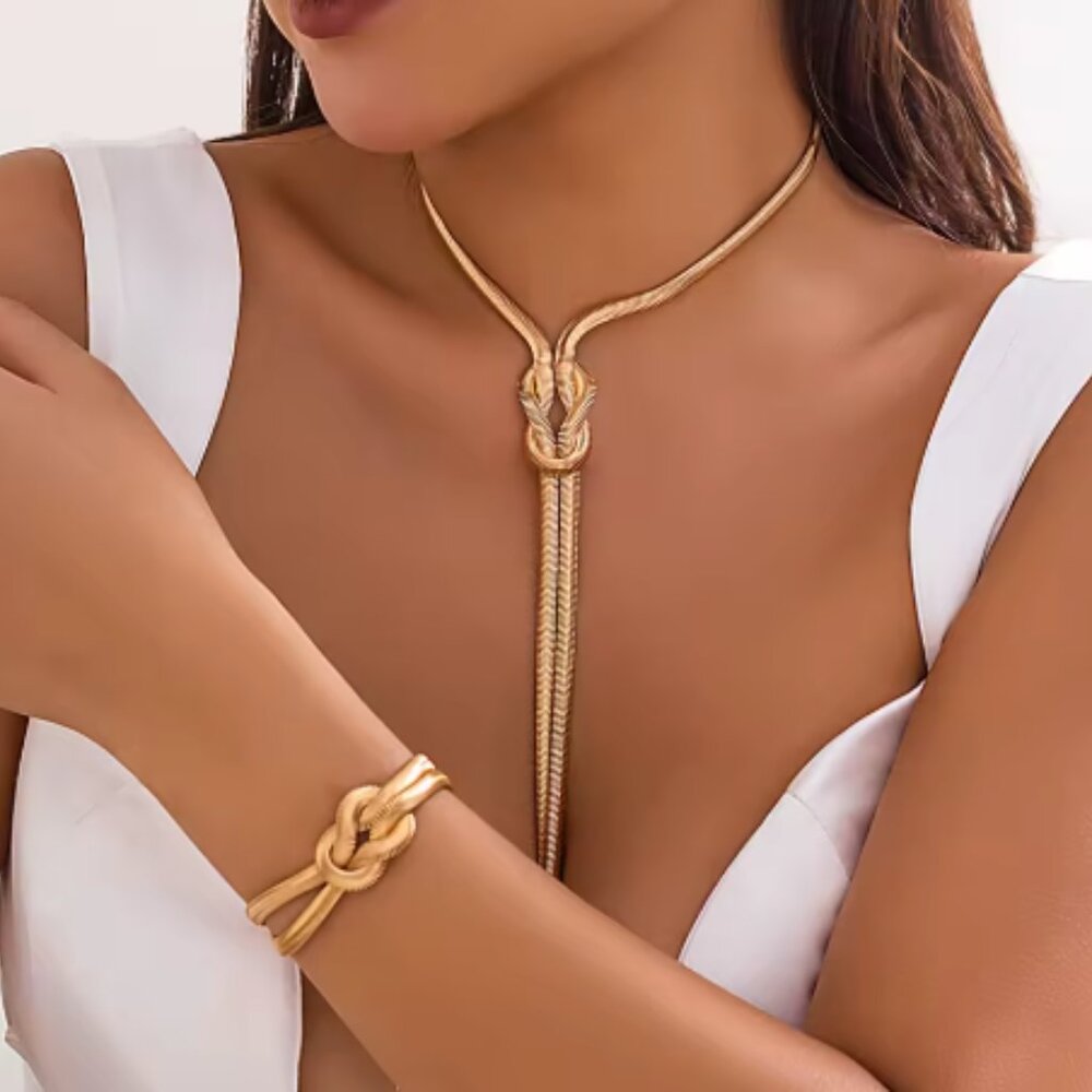 SKS Twisted Fate Gold Necklace and Bracelet Set
